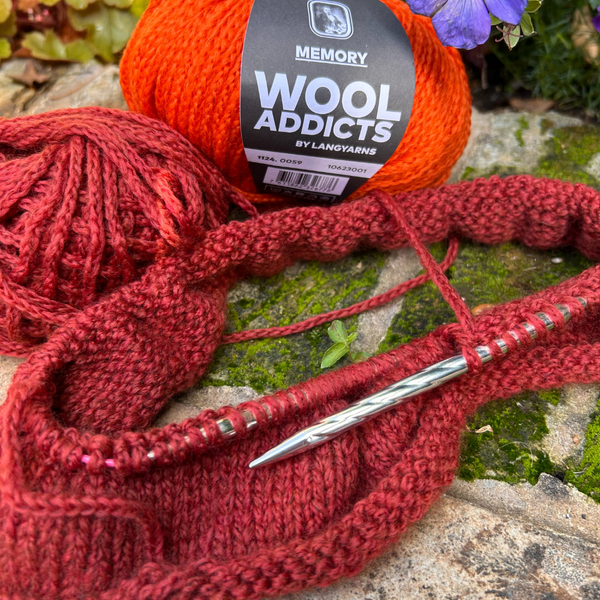 Knitting with MEMORY