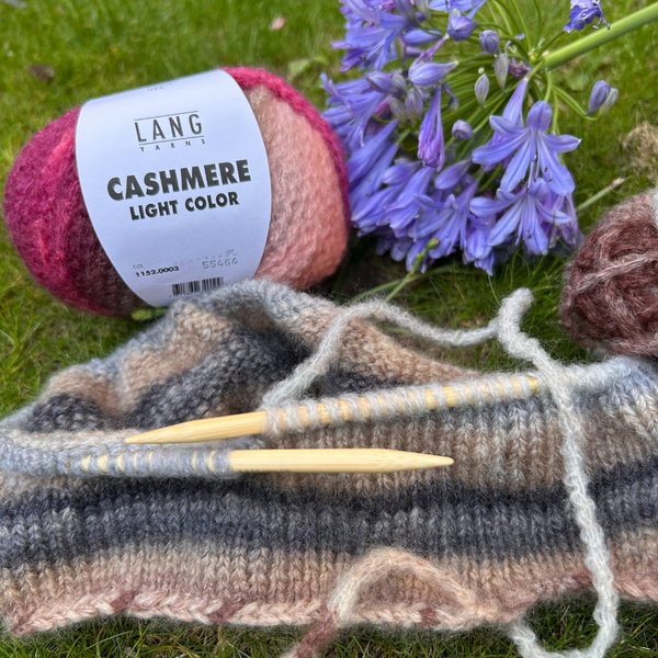 Knitting with CASHMERE LIGHT COLOUR by LANG YARNS