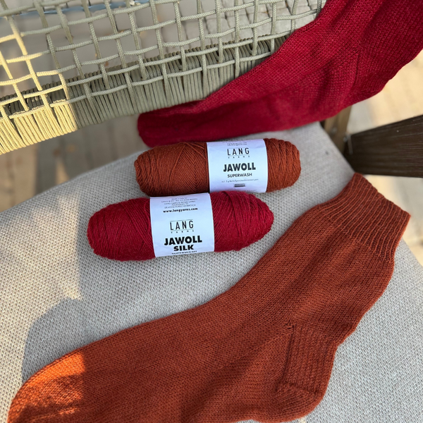 Side-by-side image of JAWOLL Classic and JAWOLL SILK in complementary colours