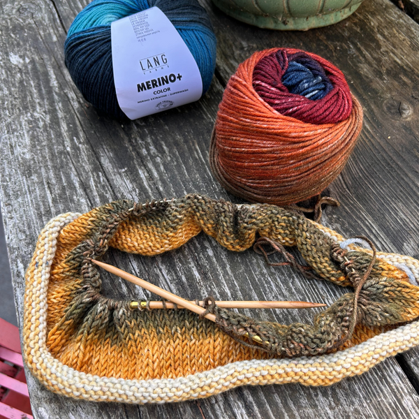 Knitting with MERINO+ COLOUR