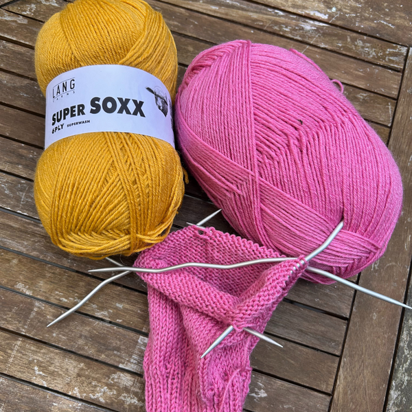Knitting with SUPER SOXX 6-PLY