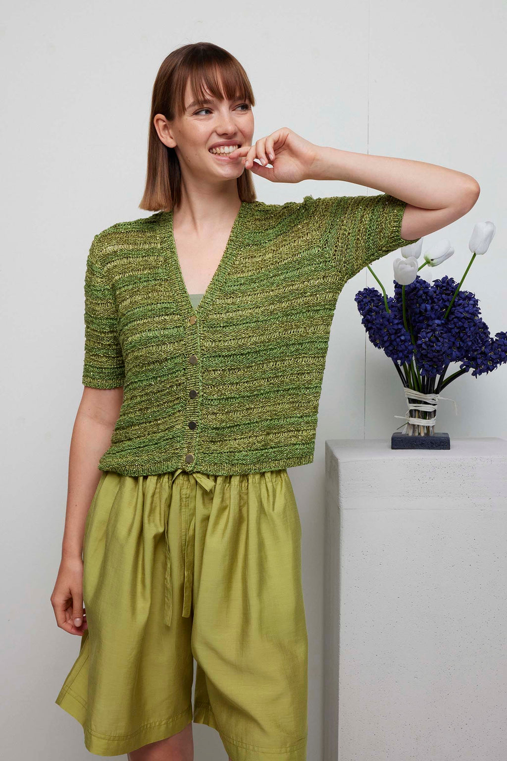 LANGYARNS Kits Knitting Pattern Small - Medium | 4 balls 1179.0097 | 6 balls 39.0098 TESS Cardigan Pattern Kit in BELLE & PAILLETTES by LANGYARNS | Fatto a Mano 288-007
