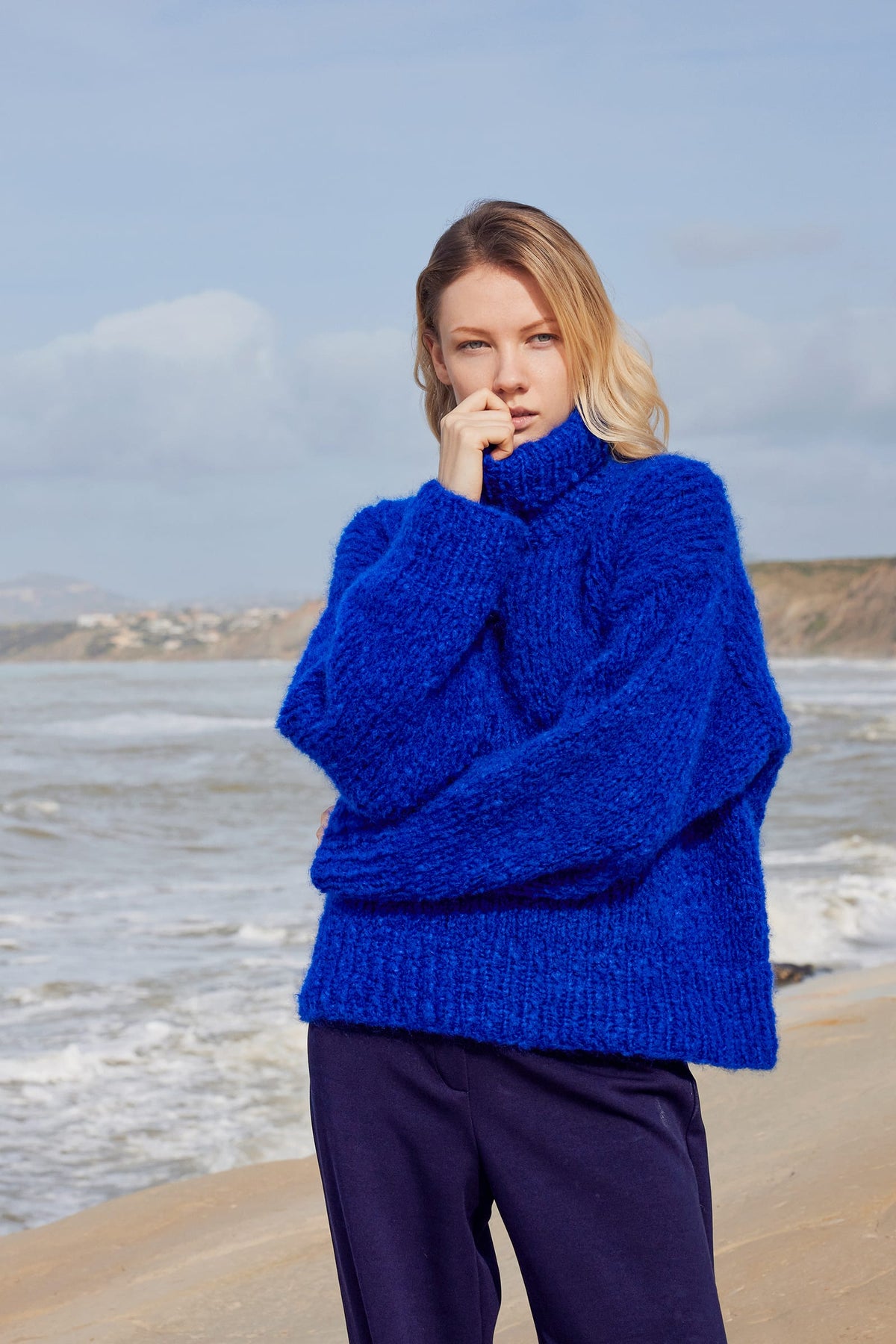 LANGYARNS Kit Knitting Pattern ATMOSPHERE Sweater Pattern Bundle in Desire by LANGYARNS | WOOLADDICTS #17-001