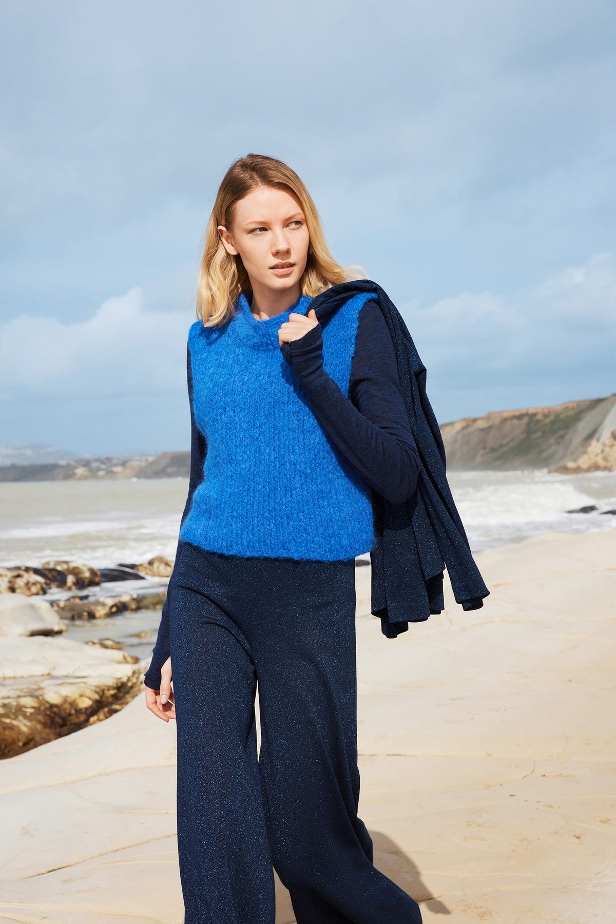 Lang Yarns Knitting Pattern BOUNDLESS Cardigan Pattern Bundle in Honor by LANGYARNS | WOOLADDICTS #17-004