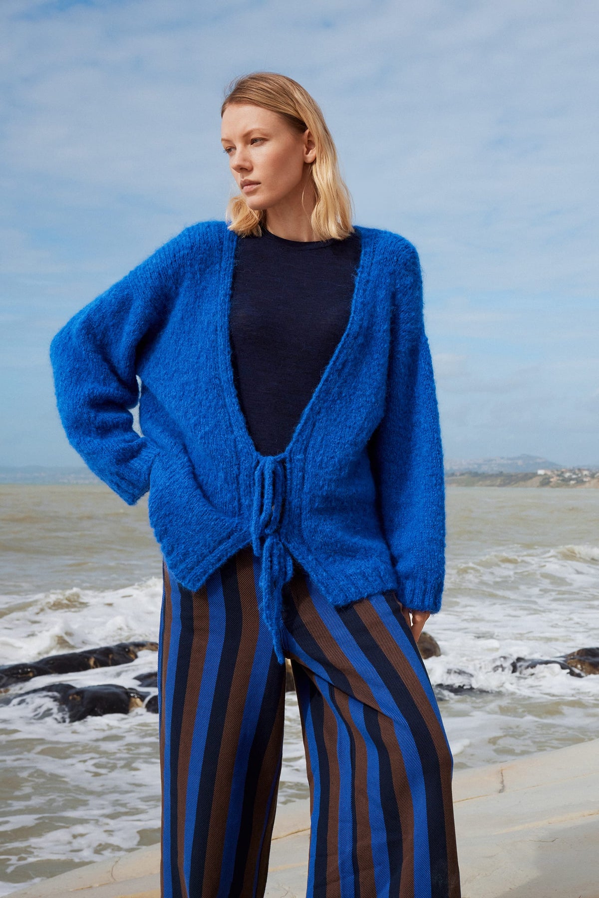 Lang Yarns Knitting Pattern OUTBOUND Cardigan Pattern Bundle in Honor by LANGYARNS | WOOLADDICTS #17-007