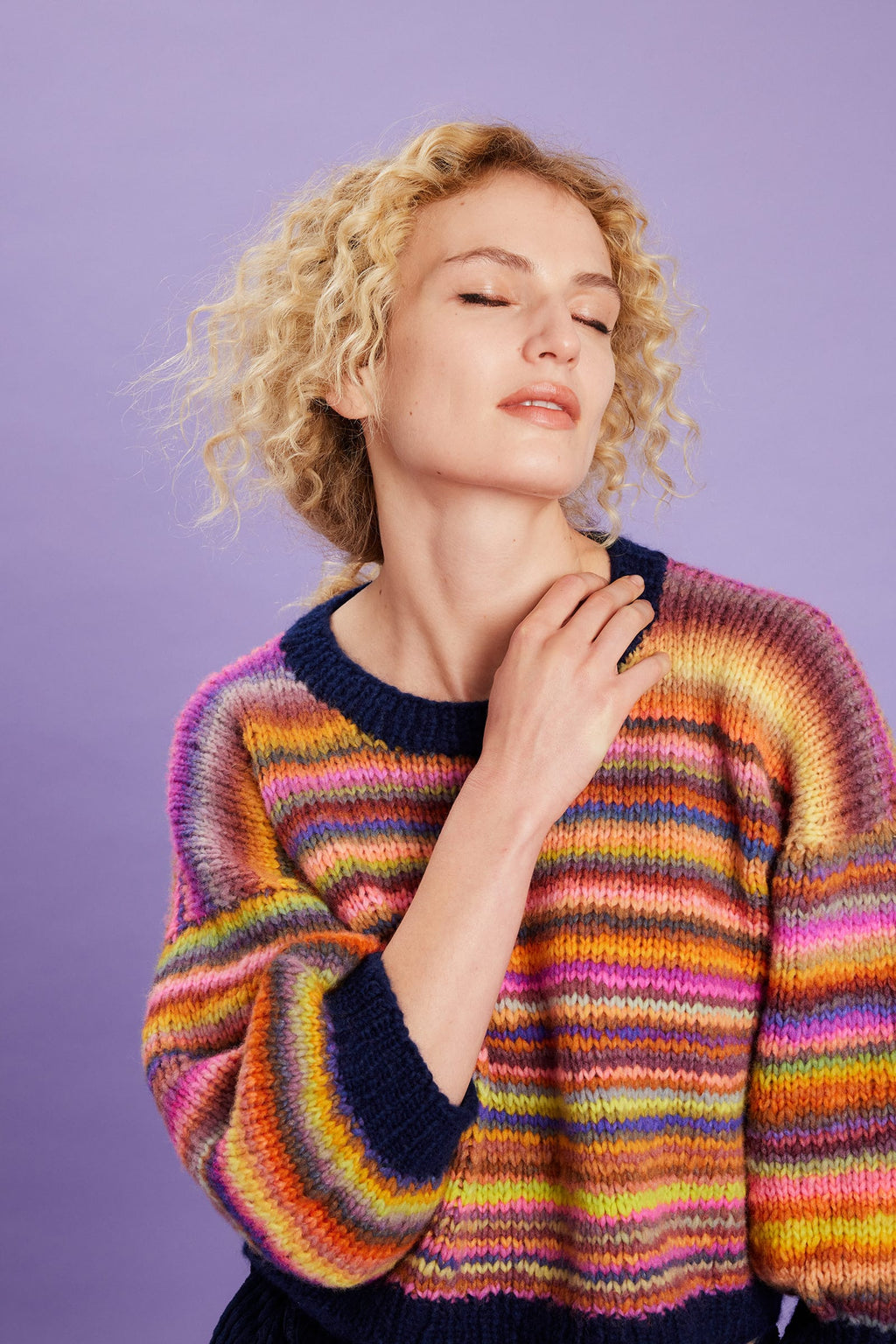 LANGYARNS Kit Knitting Pattern Small - Medium | 1 ball 1162.0035 | 3 balls 1077.0031 WINOLA Top Down Sweater Pattern Bundle in Cloud & Promise by LANGYARNS | Punto 93-004