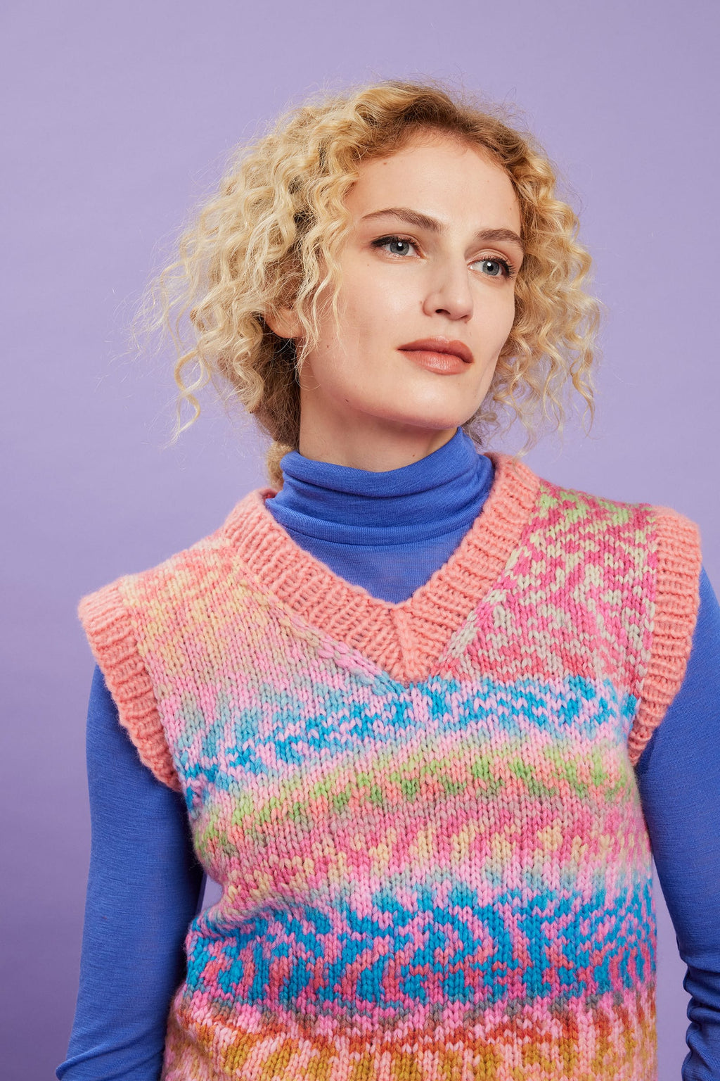 LANGYARNS Kit Knitting Pattern Small - X-Large | 1 ball 1162.0029 | 2 balls 1077.0027 YOKO Vest Pattern Bundle in Cloud Funky & Promise by LANGYARNS | Punto 93-005