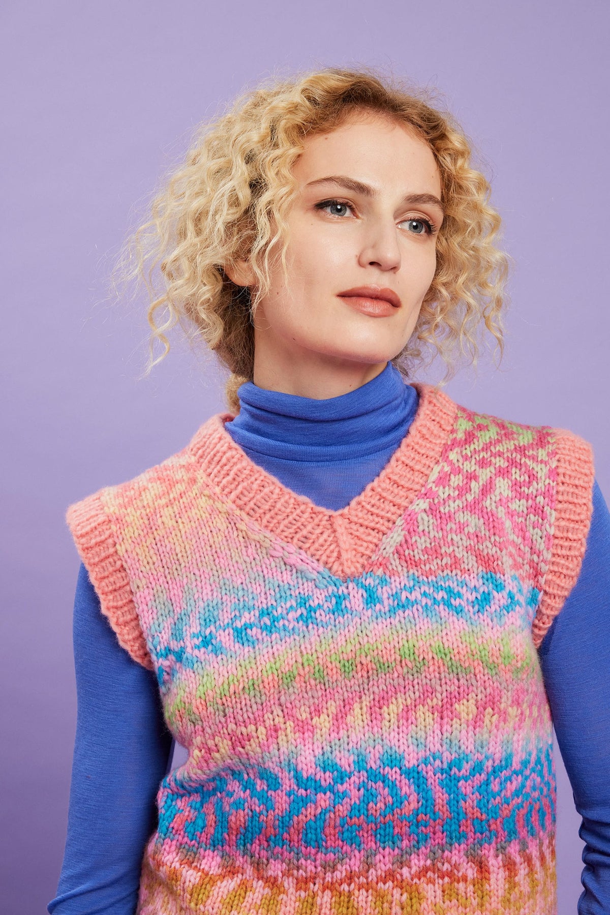 LANGYARNS Kit Knitting Pattern Small - X-Large | 1 ball 1162.0029 | 2 balls 1077.0027 YOKO Vest Pattern Bundle in Cloud Funky & Promise by LANGYARNS | Punto 93-005