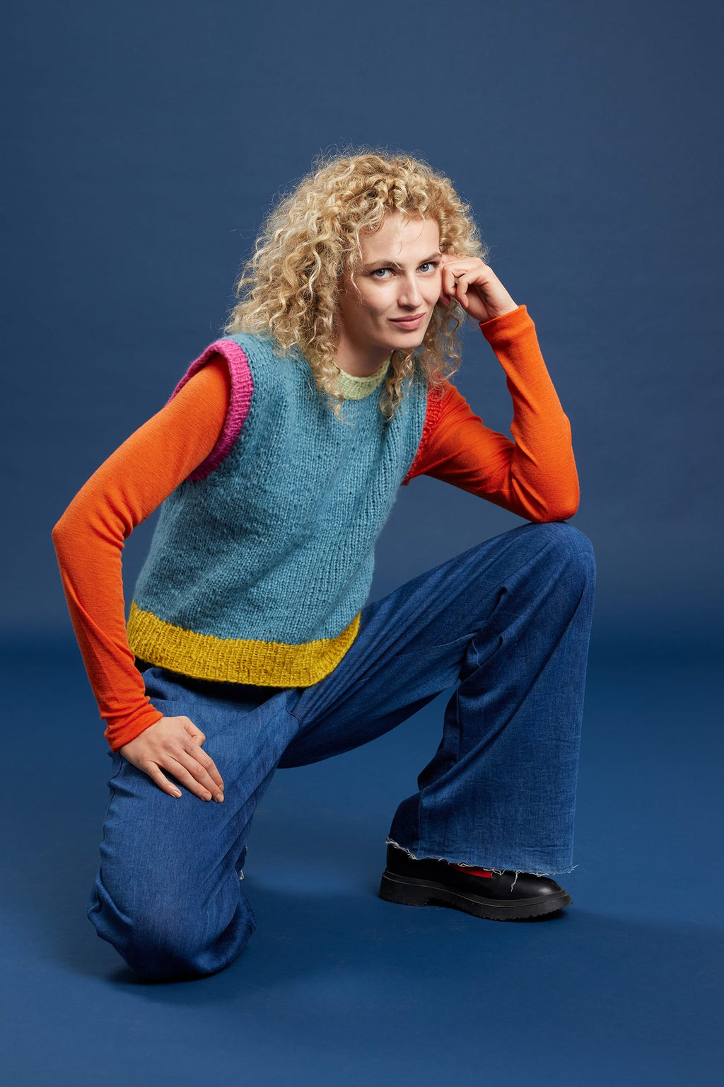 LANGYARNS Kit Knitting Pattern Small - X-Large | 2 balls 1162.0174 | 1 ball 1162.0050 | 1 ball 1162.0059 | 1 ball 1162.0085 | 1 ball 1162.0044 SHEA Top Down Slipover Pattern Bundle in Promise by LANGYARNS | Punto 93-010