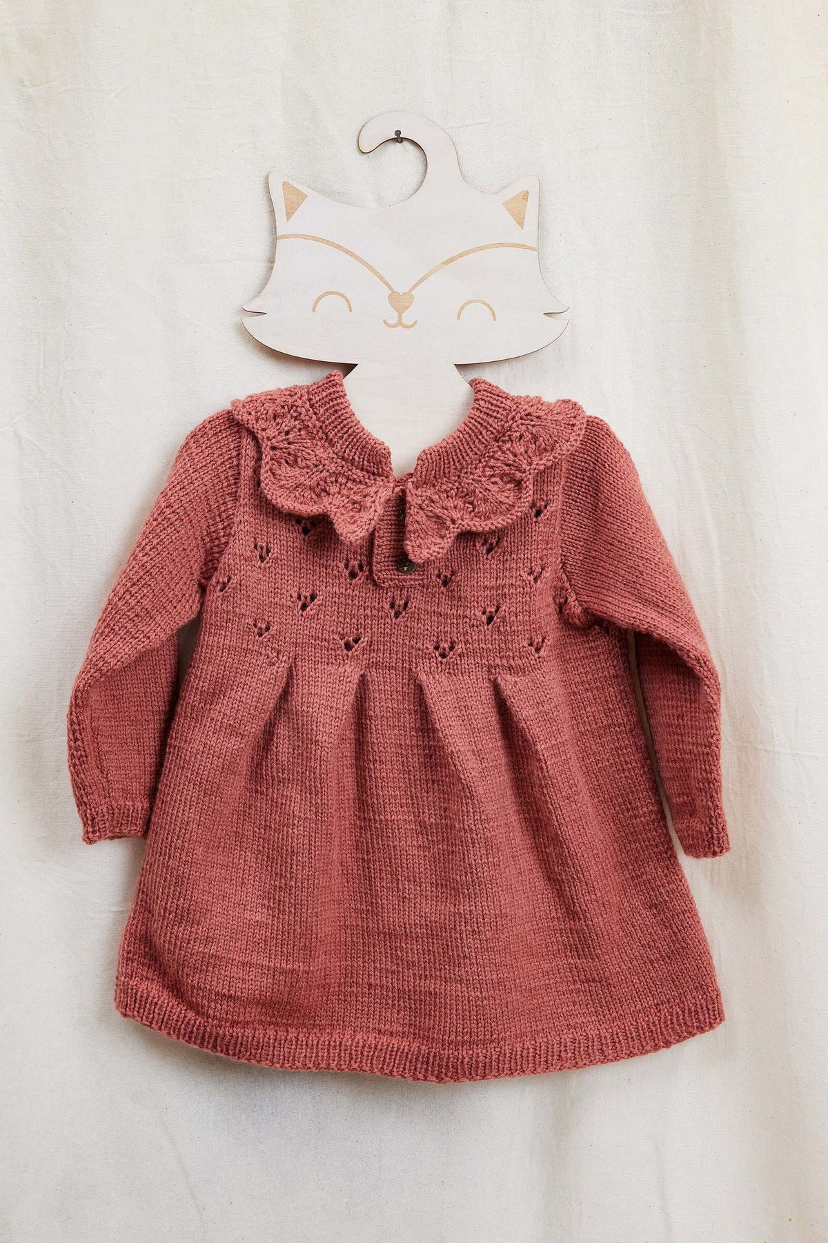 LANGYARNS Kits Knitting Pattern JULIE Dress Pattern Kit in Merino 200 Bébé by LANGYARNS | Punto 99-001