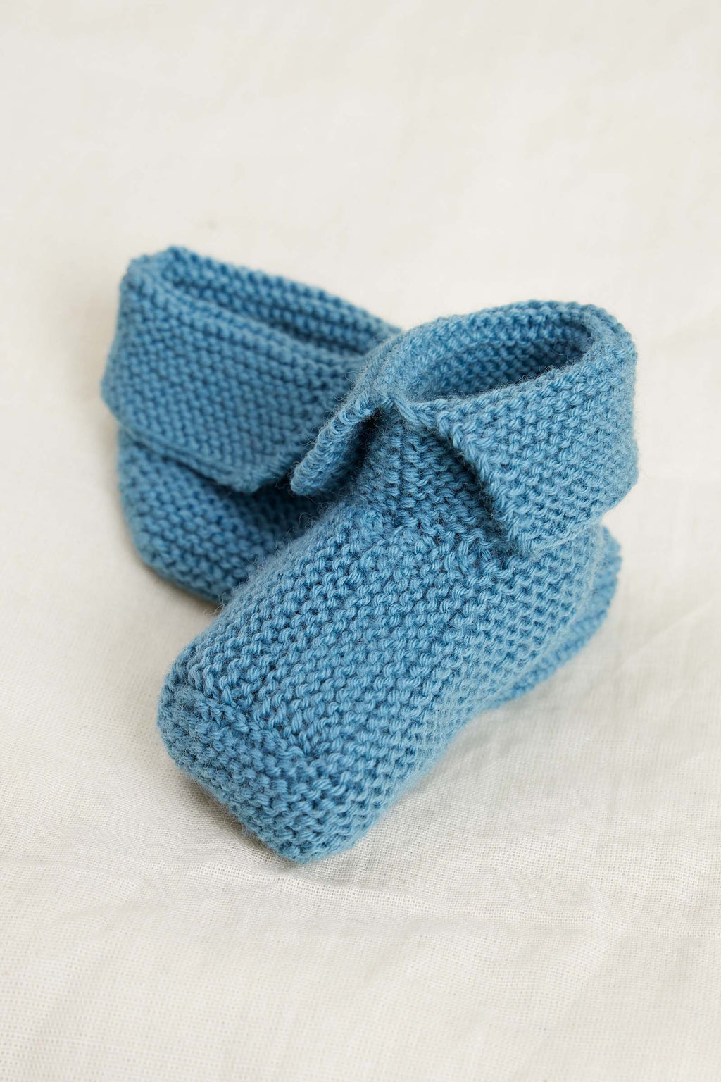 Lang Yarns Knitting Pattern TAIT Bootes Pattern Bundle in Merino 200 Bebe by LANGYARNS | Punto 99-006
