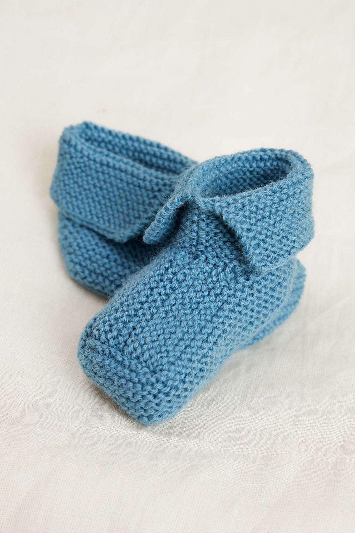 Lang Yarns Knitting Pattern TAIT Bootes Pattern Bundle in Merino 200 Bebe by LANGYARNS | Punto 99-006