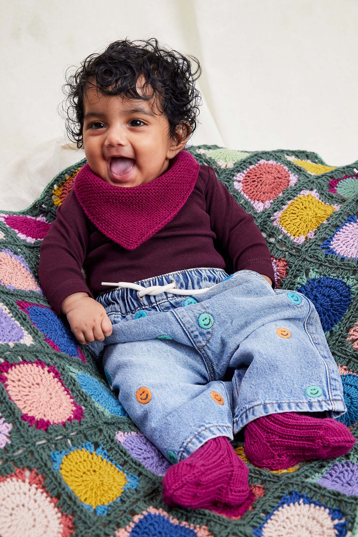 LANGYARNS Kits Knitting Pattern YOAN Baby socks (9-12 months) Pattern Kit in Merino 150 by LANGYARNS | Punto 99-013
