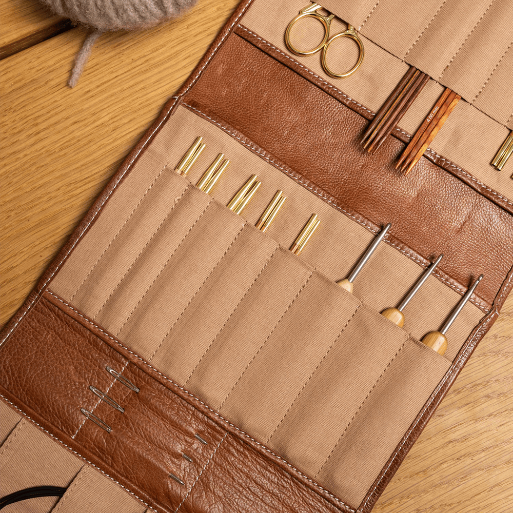 RE:DESIGNED Bag RE:DESIGNED | Project 14 | Needle Case | Walnut Gold