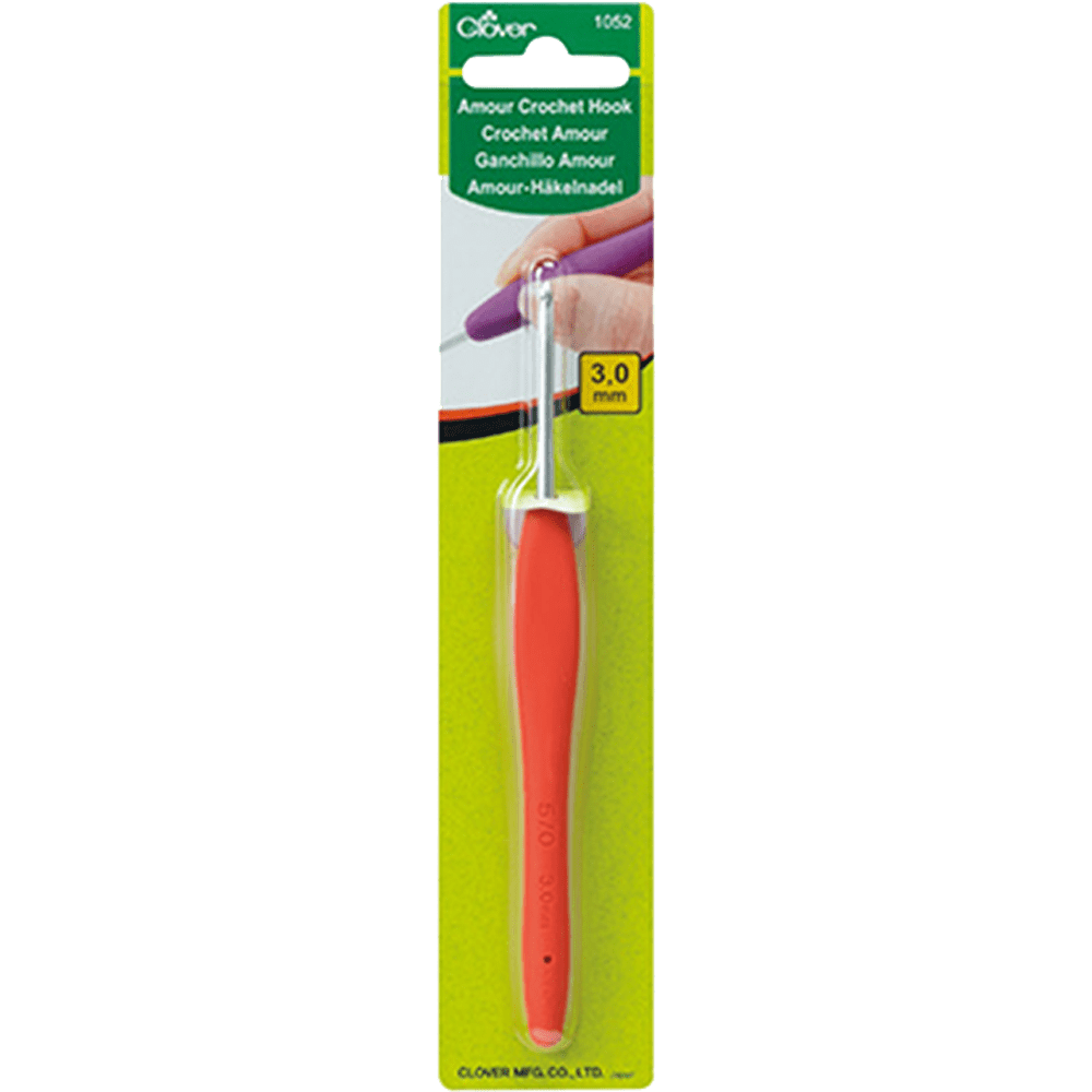Clover 3.00mm / US size 3 Clover | Amour Crochet Hooks