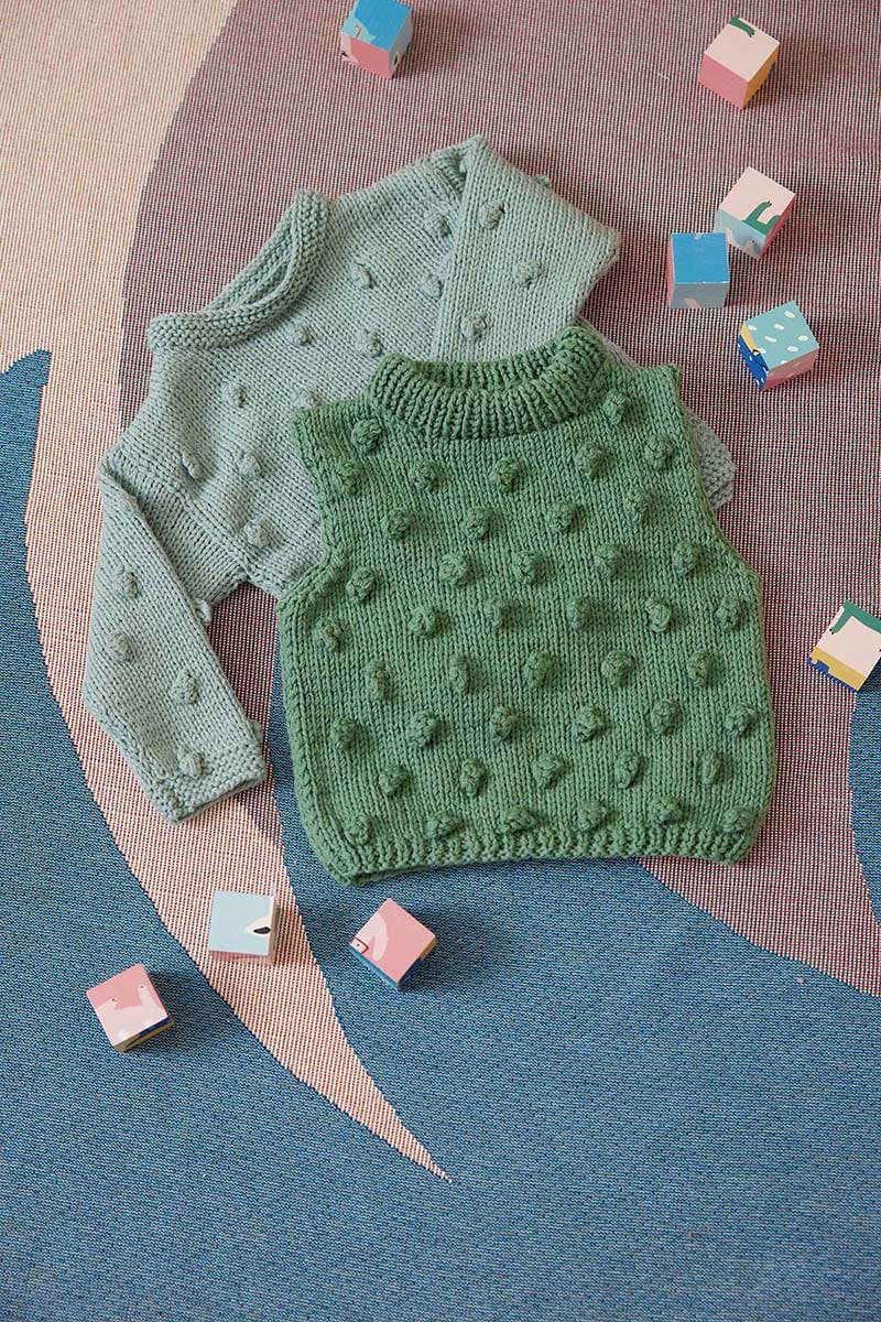 Lang Yarns Knitting Pattern ASTA Sweater Pattern Bundle in Merino 200 Bébé by LANGYARNS | Punto 80-017