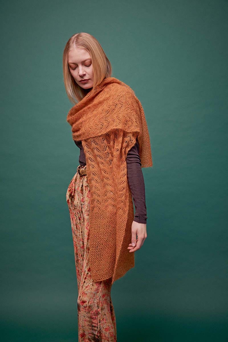 Lang Yarns Knitting Pattern AVA Shawl Pattern Bundle in Lace by LANGYARNS | Fatto a Mano 286-001