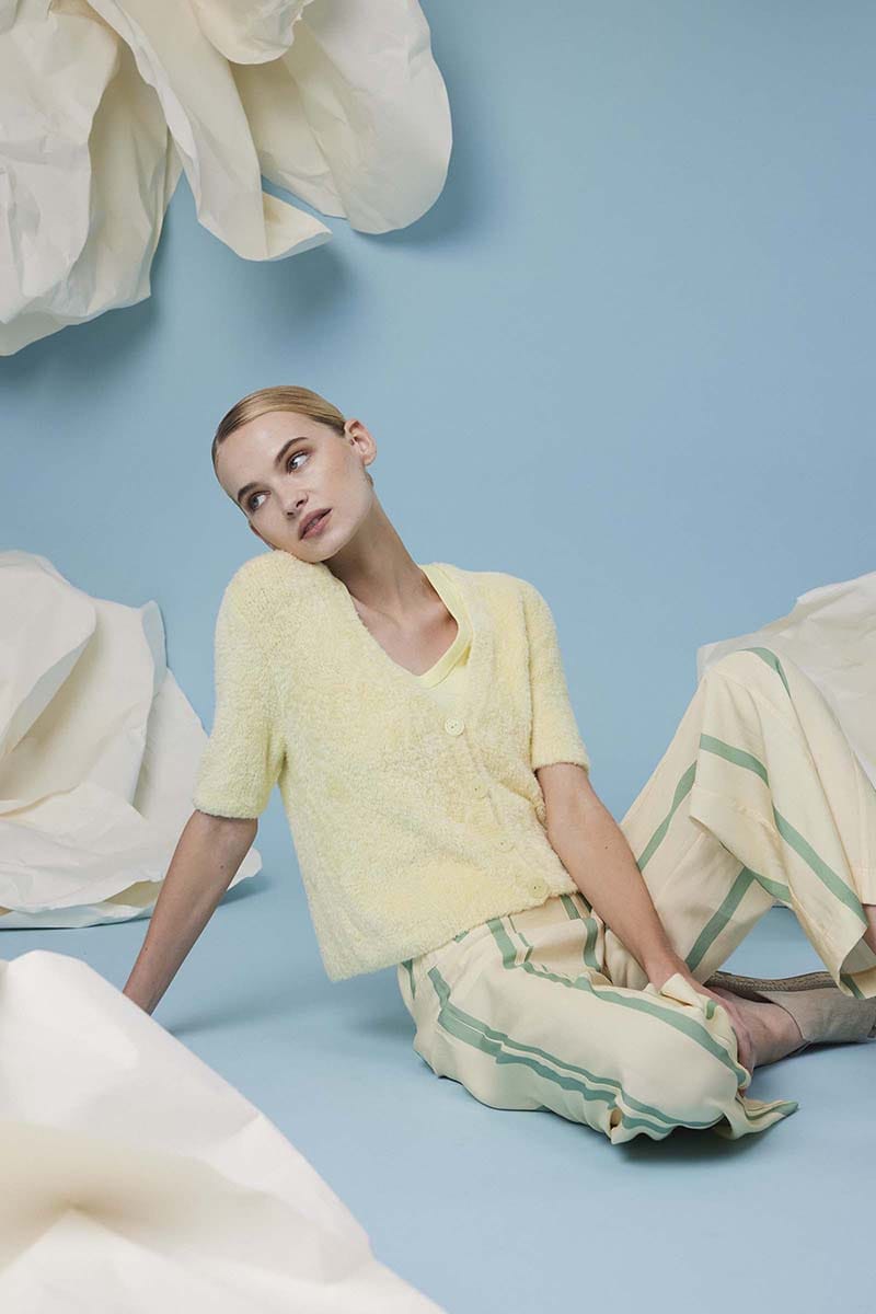 Lang Yarns Knitting Pattern Bella Short-sleeved jacket Pattern Bundle in Velvet by LANGYARNS | Fatto a Mano 288-043