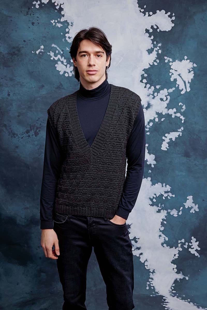 Lang Yarns Knitting Pattern BLAKE Slipover Pattern Bundle in Vaya by LANGYARNS | Fatto a Mano 286-037