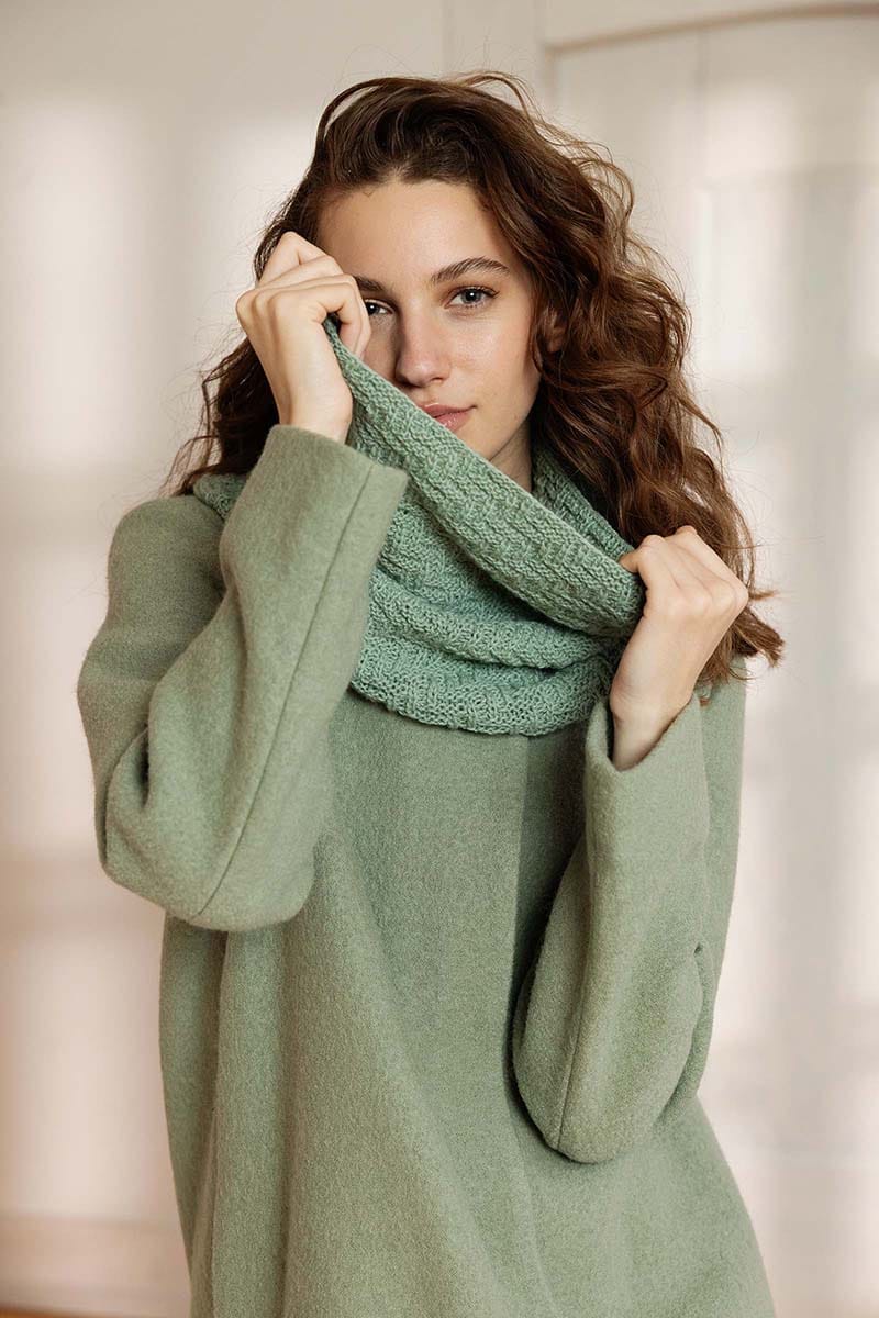 Lang Yarns Knitting Pattern BRIONNA Loop Pattern Bundle in CASHMERE PREMIUM by LANGYARNS | Punto 78-007