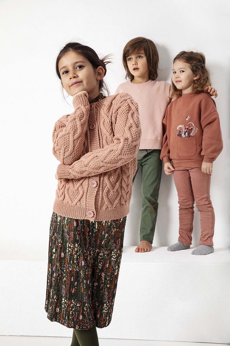 Lang Yarns Knitting Pattern Cardigan Pattern Bundle in ATLANTIS by LANGYARNS | Punto 41-009