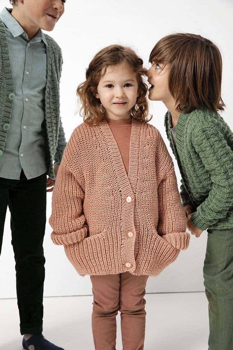 Lang Yarns Knitting Pattern Cardigan Pattern Bundle in ATLANTIS by LANGYARNS | Punto 41-017