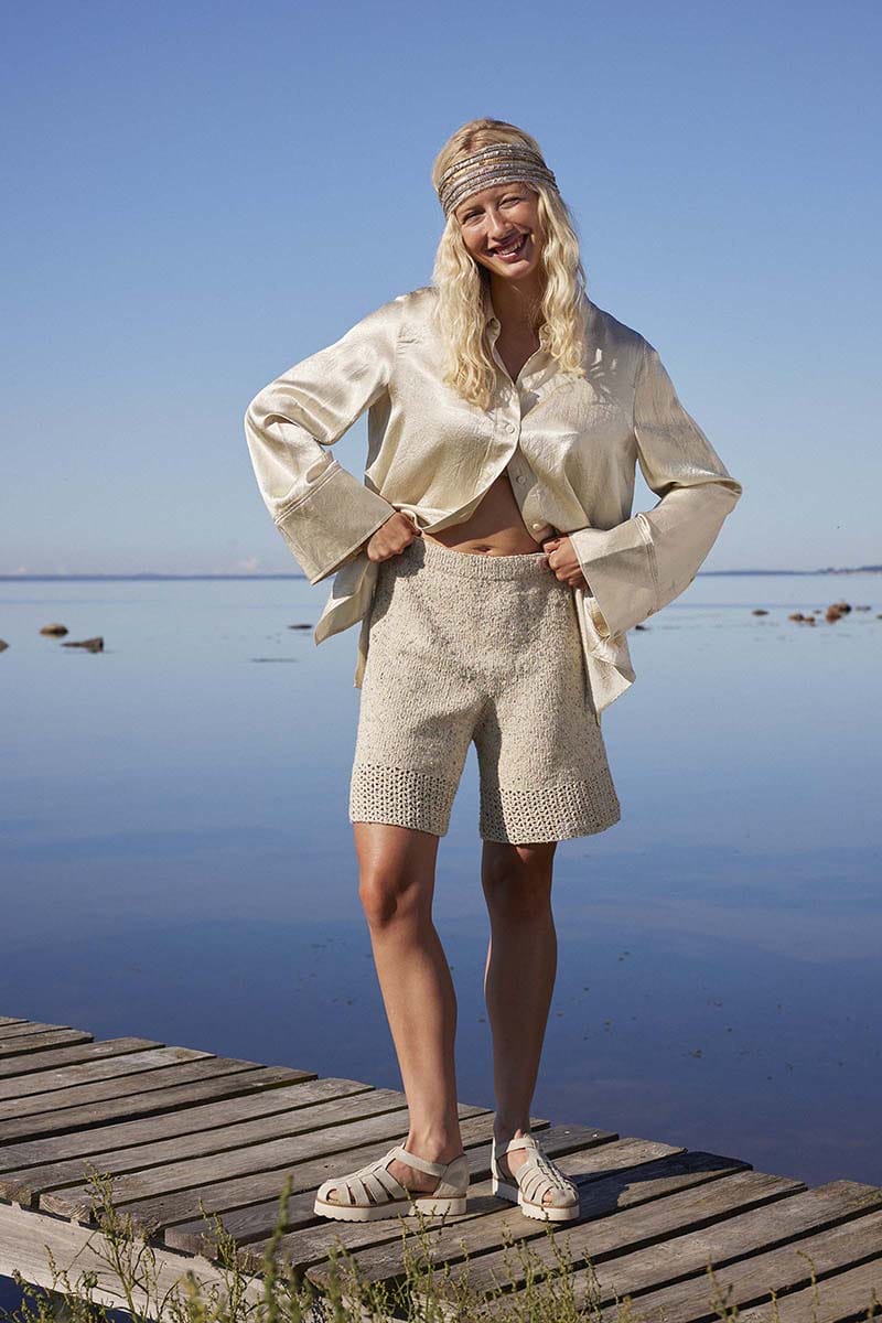 Lang Yarns Knitting Pattern CHARLOTTE Shorts Pattern Bundle in Cotton Tweed by LANGYARNS | Punto 90-004