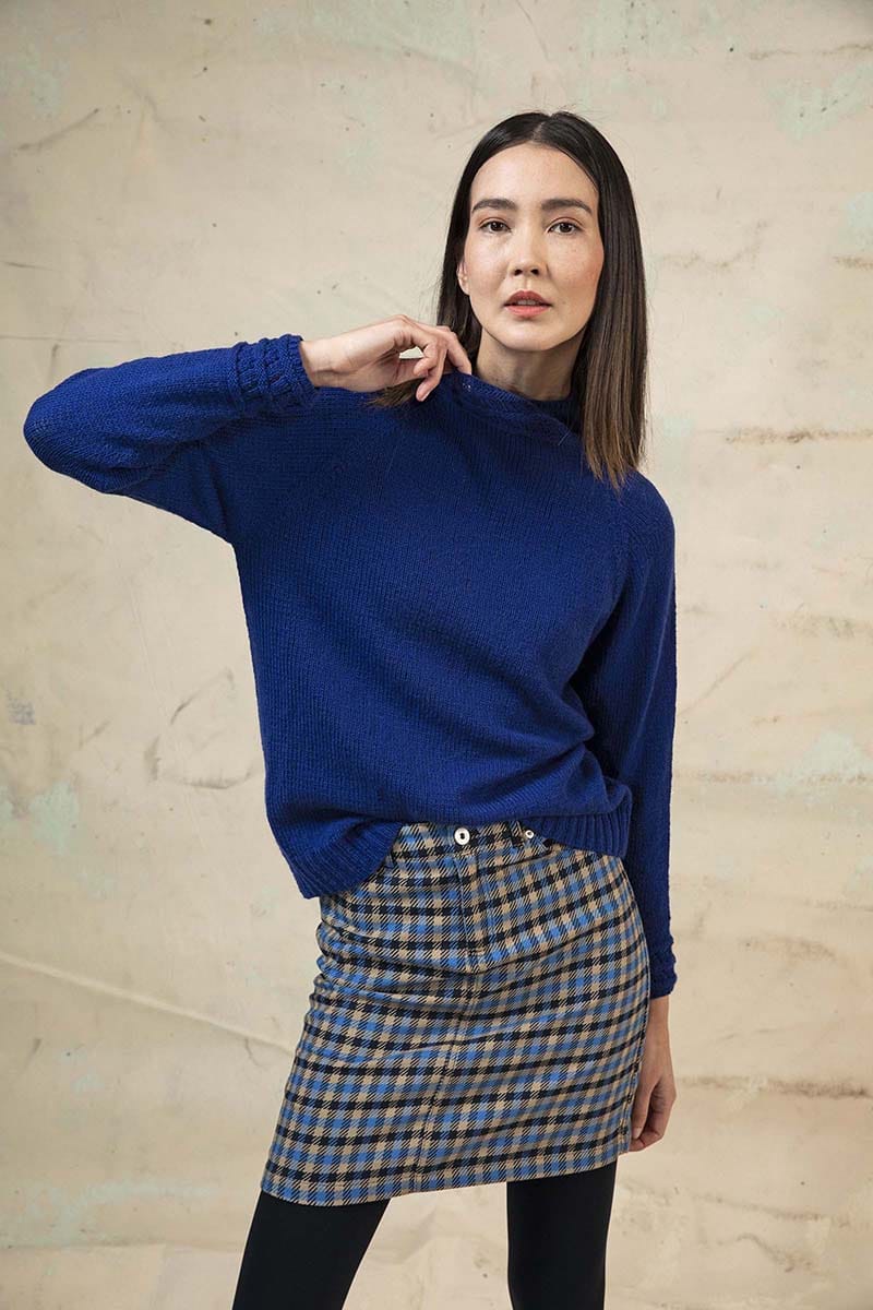 Lang Yarns Knitting Pattern CLARA Sweater Pattern Bundle in Cashmere Premium by LANGYARNS | Punto 60-007