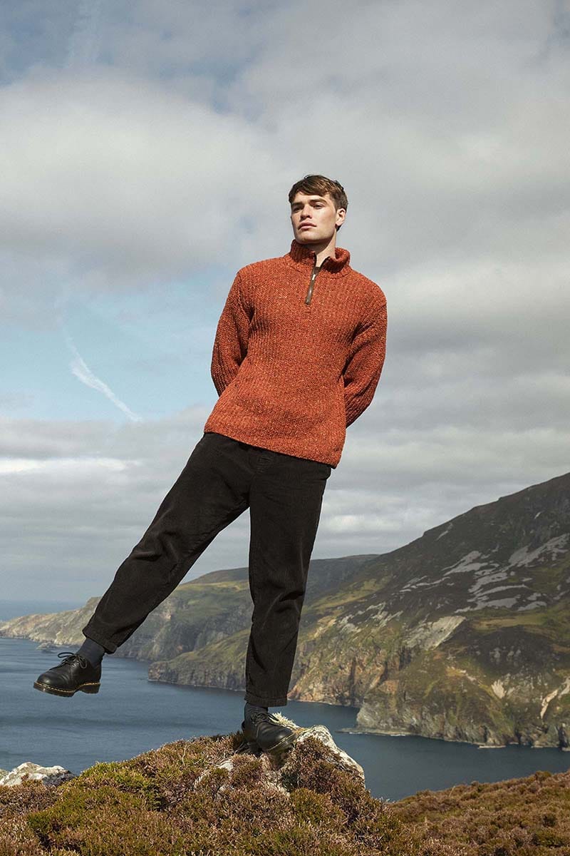 Lang Yarns Knitting Pattern CONNOR Sweater Pattern Bundle in Donegal Tweed+ by LANGYARNS | Punto 87-271