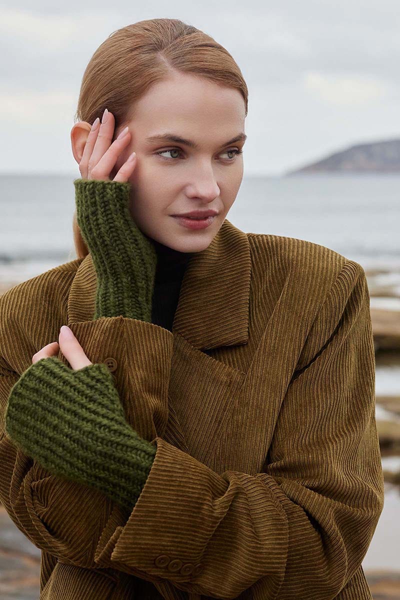 Lang Yarns Knitting Pattern DIVERGING TRAILS Wristwarmers Pattern Bundle in Promise by LANGYARNS | WOOLADDICTS #15-043