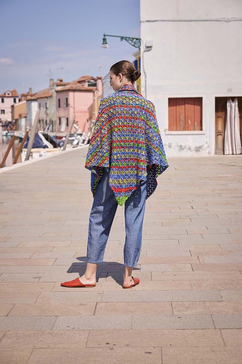 Lang Yarns Knitting Pattern DOMENICA Crochet triangular shawl Pattern Bundle in Eternity by LANGYARNS | Punto 91-005