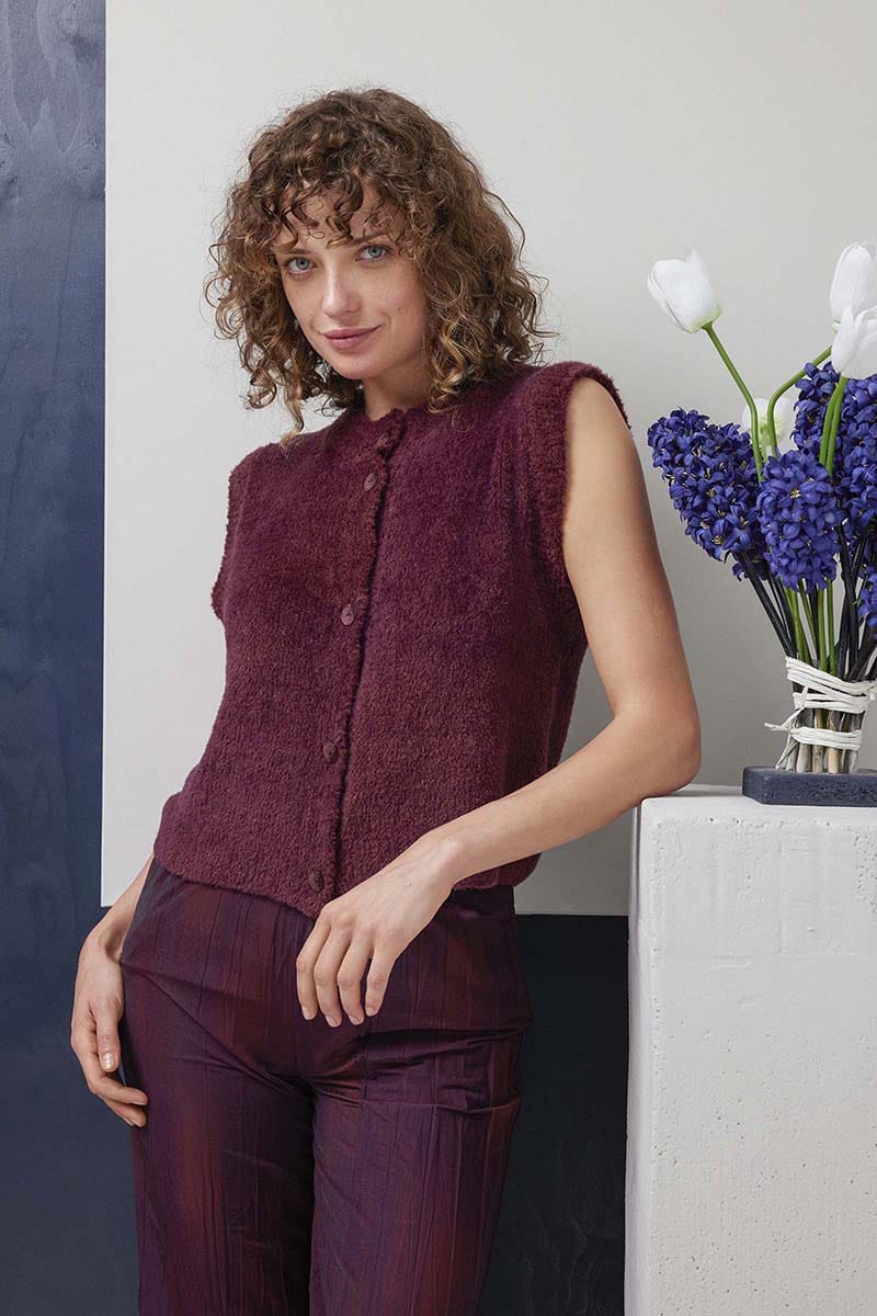 Lang Yarns Knitting Pattern Duffy Vest Pattern Bundle in Velvet by LANGYARNS | Fatto a Mano 288-041