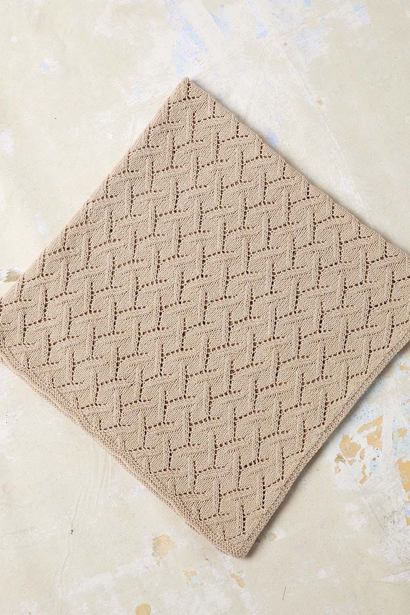 Lang Yarns Knitting Pattern EDDA Baby blanket Pattern Bundle in Baby Cotton Naturally Colored by LANGYARNS | Punto 83-006