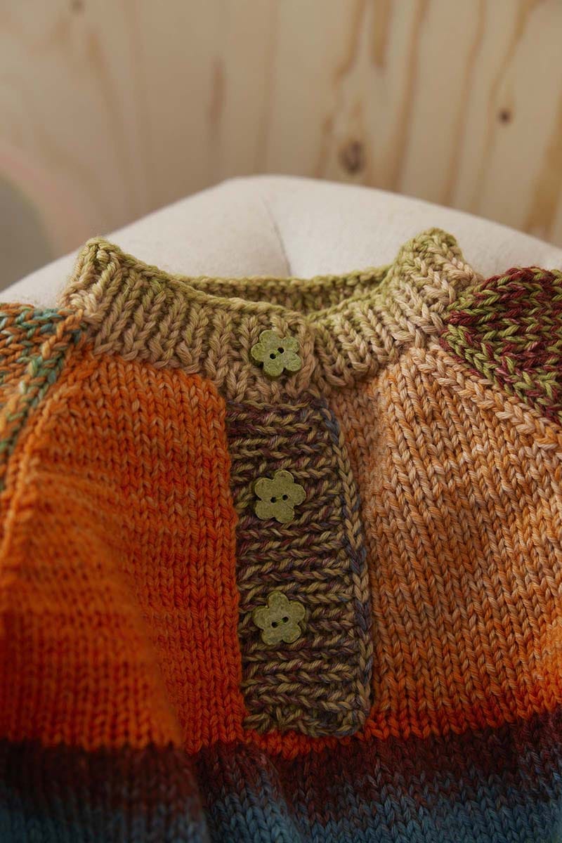 Lang Yarns Knitting Pattern ELLI Sleeping bag Pattern Bundle in Merino 200 Bébé Colour by LANGYARNS | Punto 80-002