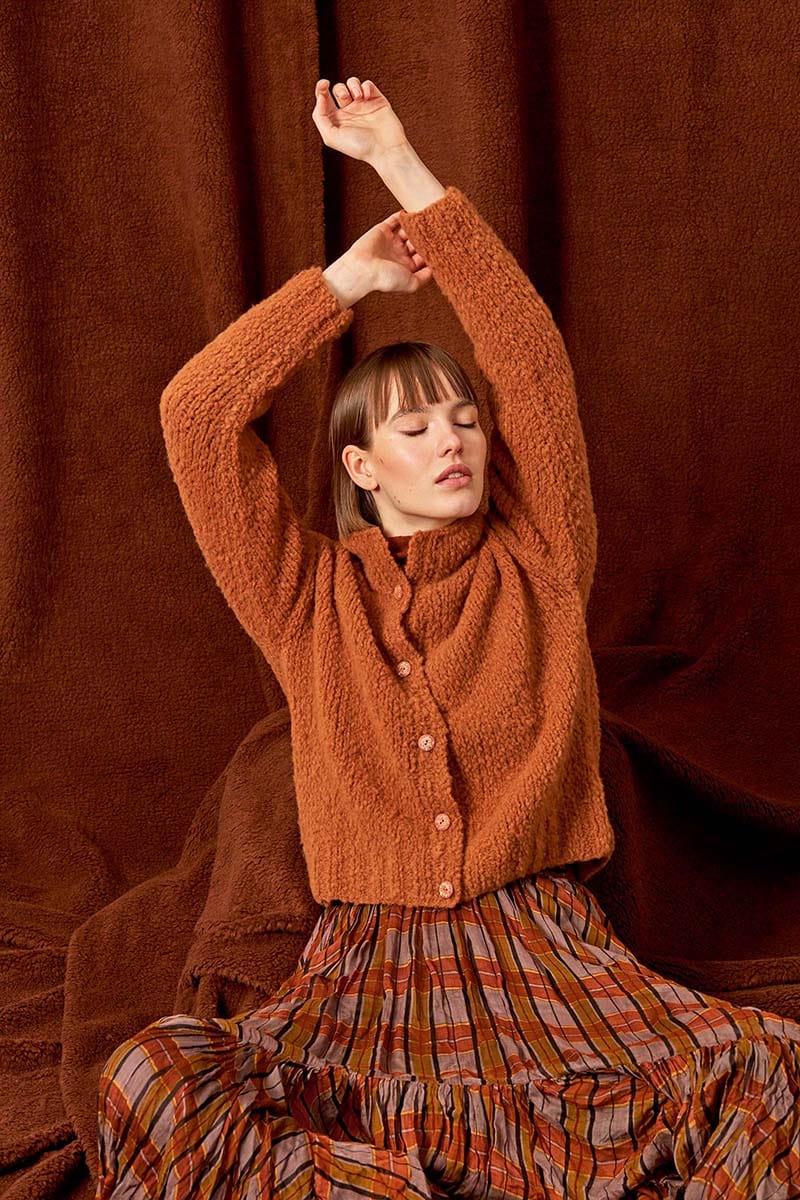 Lang Yarns Knitting Pattern ELSIE Cardigan Pattern Bundle in Phoenix by LANGYARNS | Fatto a Mano 282-030