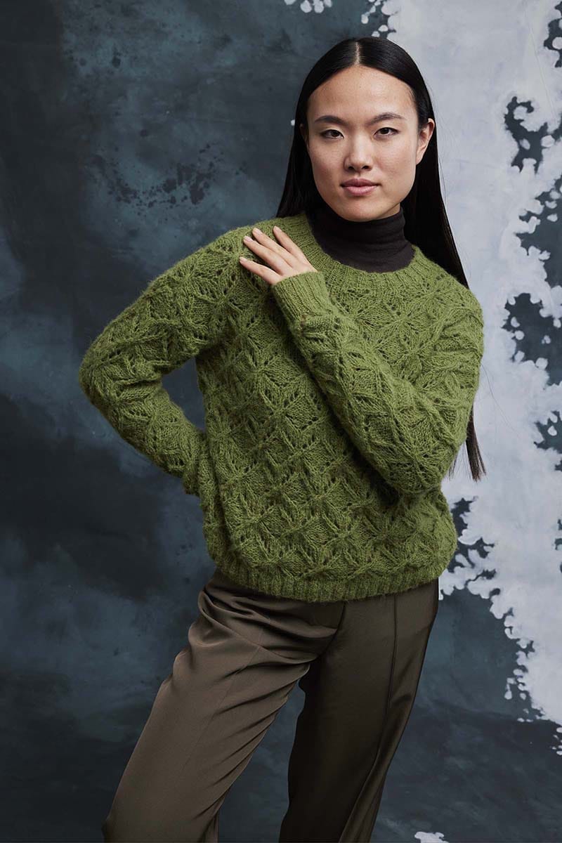 Lang Yarns Knitting Pattern FELIZA Sweater Pattern Bundle in Suri Alpaca by LANGYARNS | Fatto a Mano 286-038