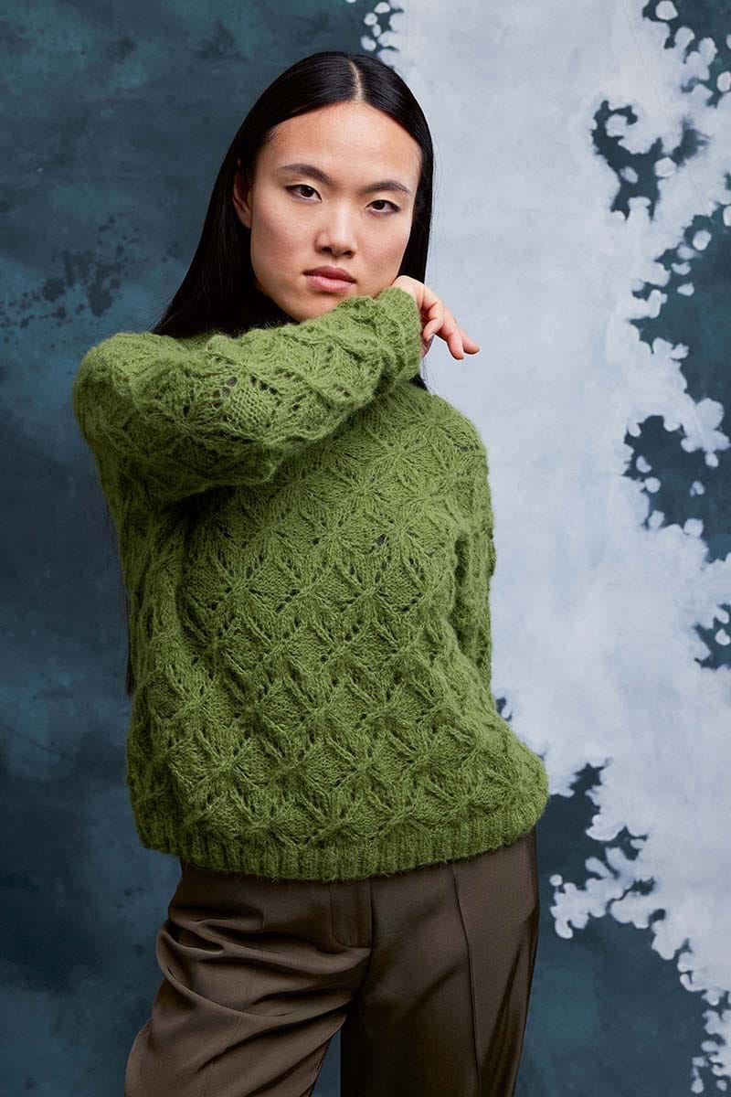 Lang Yarns Knitting Pattern FELIZA Sweater Pattern Bundle in Suri Alpaca by LANGYARNS | Fatto a Mano 286-038