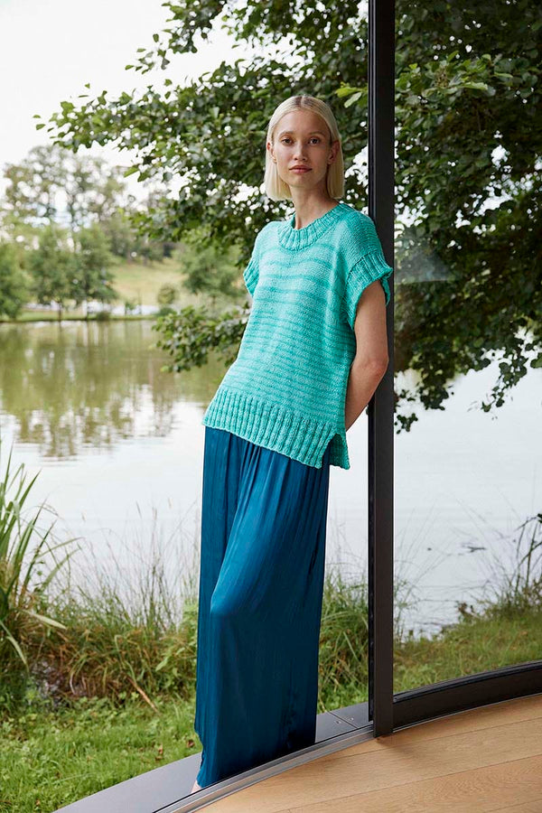 FLOW-OF-LIFE Top-down Sweater Pattern Kit in GLOW by WOOLADDICTS | WOOLADDICTS #14-026