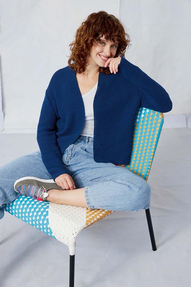 Lang Yarns Knitting Pattern FRAUKE Cardigan Pattern Bundle in Oceania by LANGYARNS | Fatto a Mano 284-017