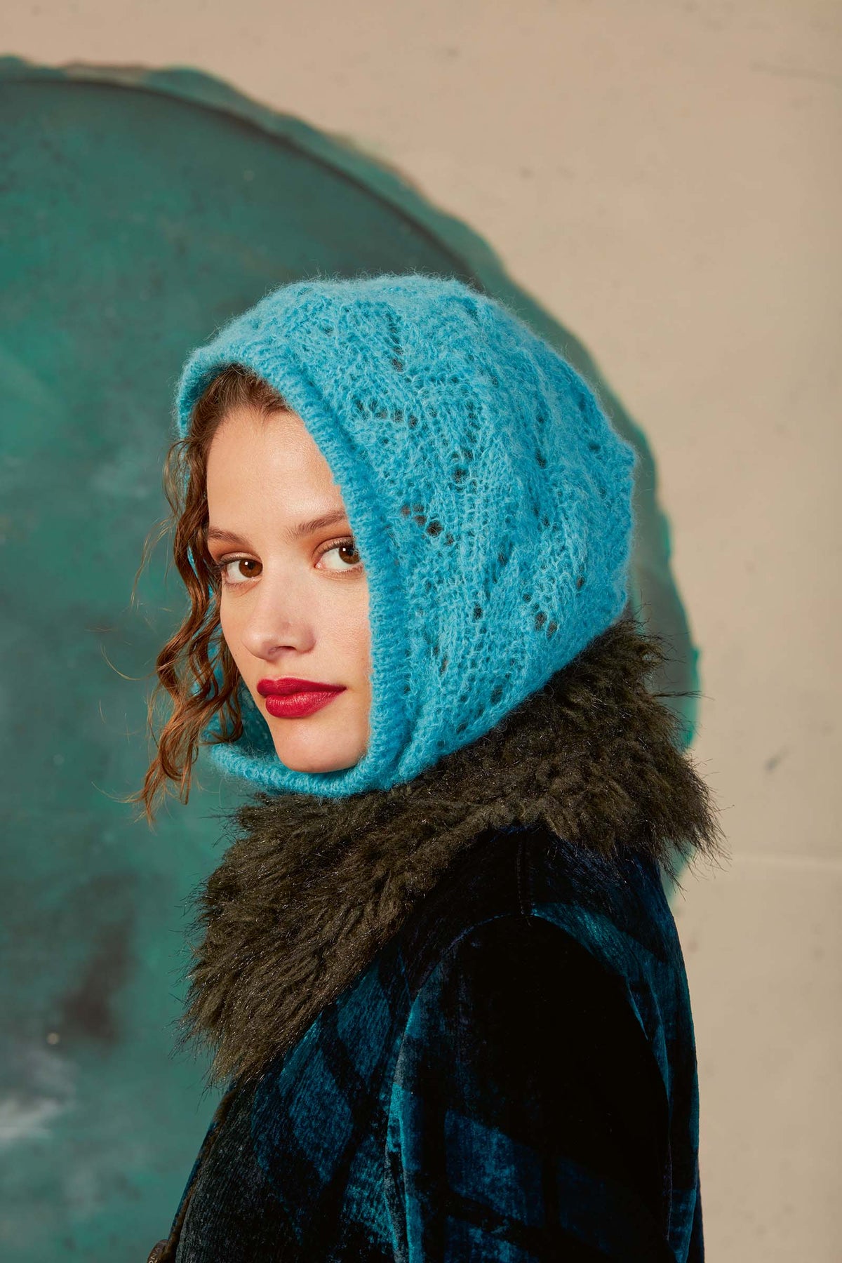 Lang Yarns Knitting Pattern GENEVIEVE Lacy hood Pattern Bundle in SURI ALPACA by LANGYARNS | Fatto a Mano 278-038