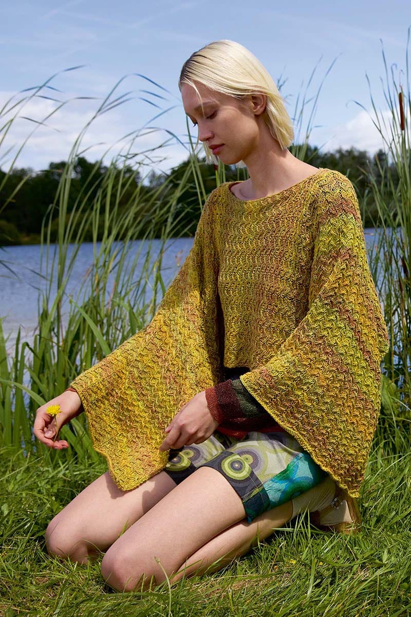 Lang Yarns Knitting Pattern GOLDA Poncho Pattern Bundle in Illusion by LANGYARNS | Punto 81-006