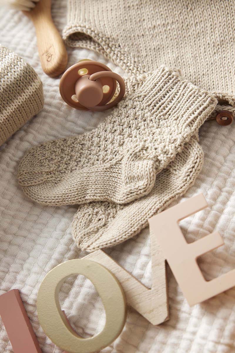 Lang Yarns Knitting Pattern HENRIK Socks Pattern Bundle in Baby Cotton Naturally Coloured by LANGYARNS | Punto 83-014