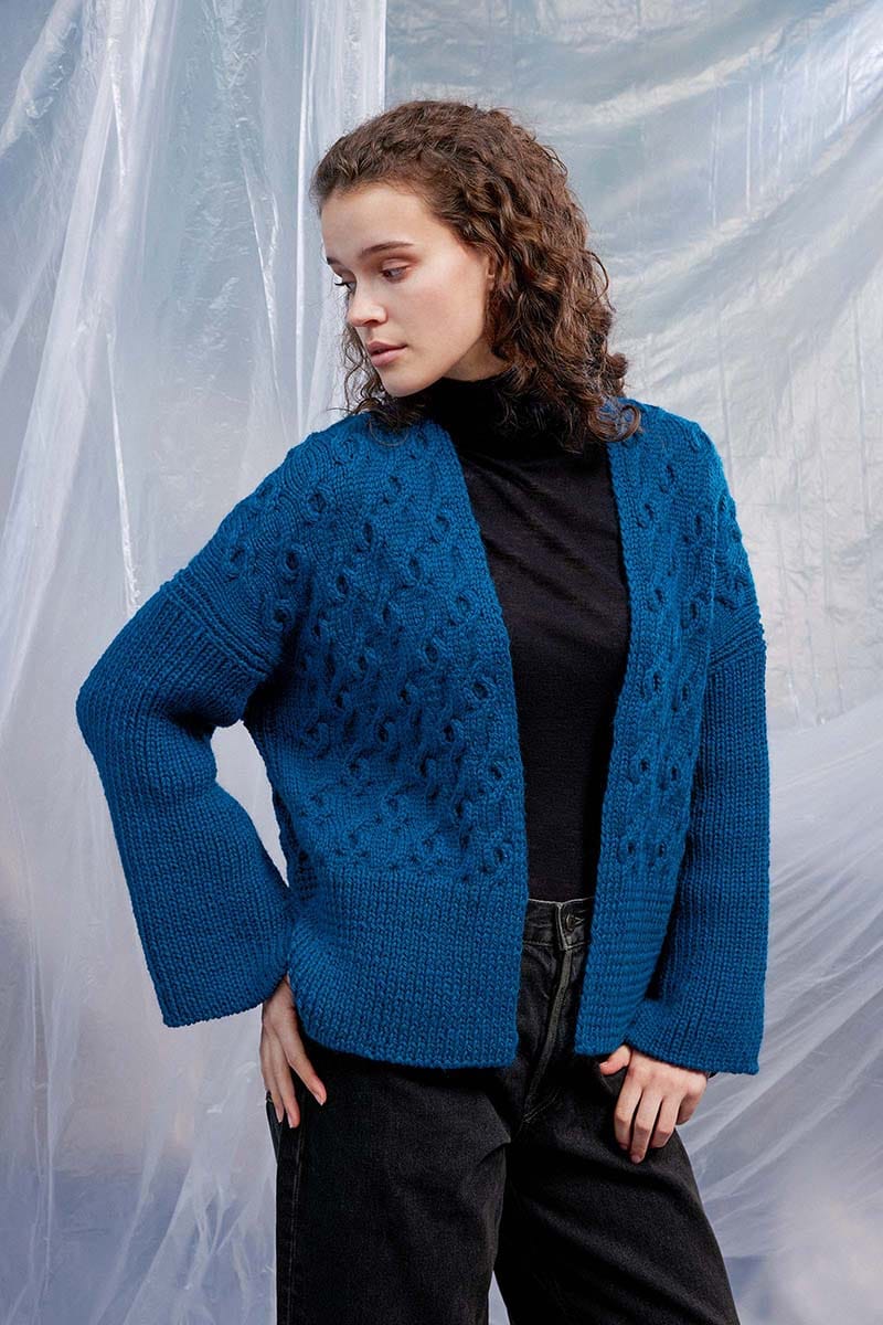 Lang Yarns Knitting Pattern INDIRA Top Down Cardigan Pattern Bundle in Carpe Diem by LANGYARNS | Fatto a Mano 286-083
