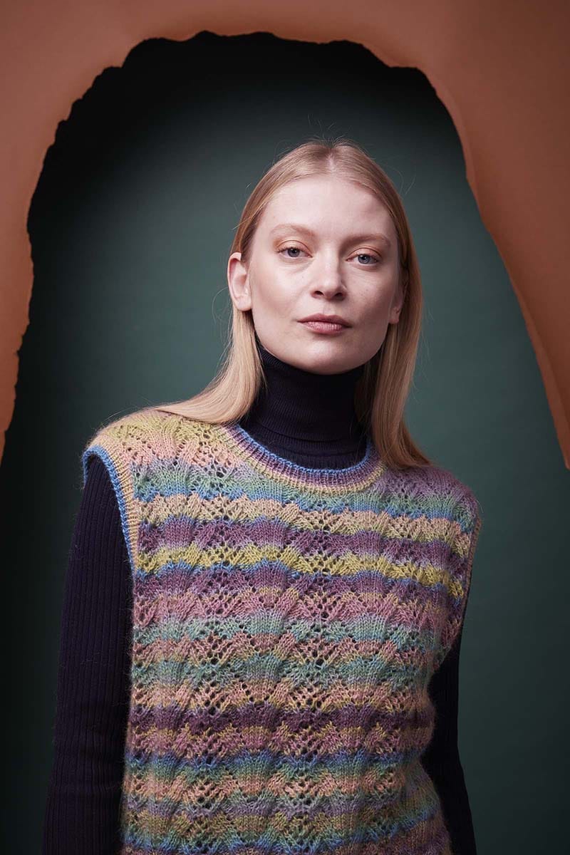 Lang Yarns Knitting Pattern KELSEY Slipover Pattern Bundle in AURORA | FATTO A MANO 286
