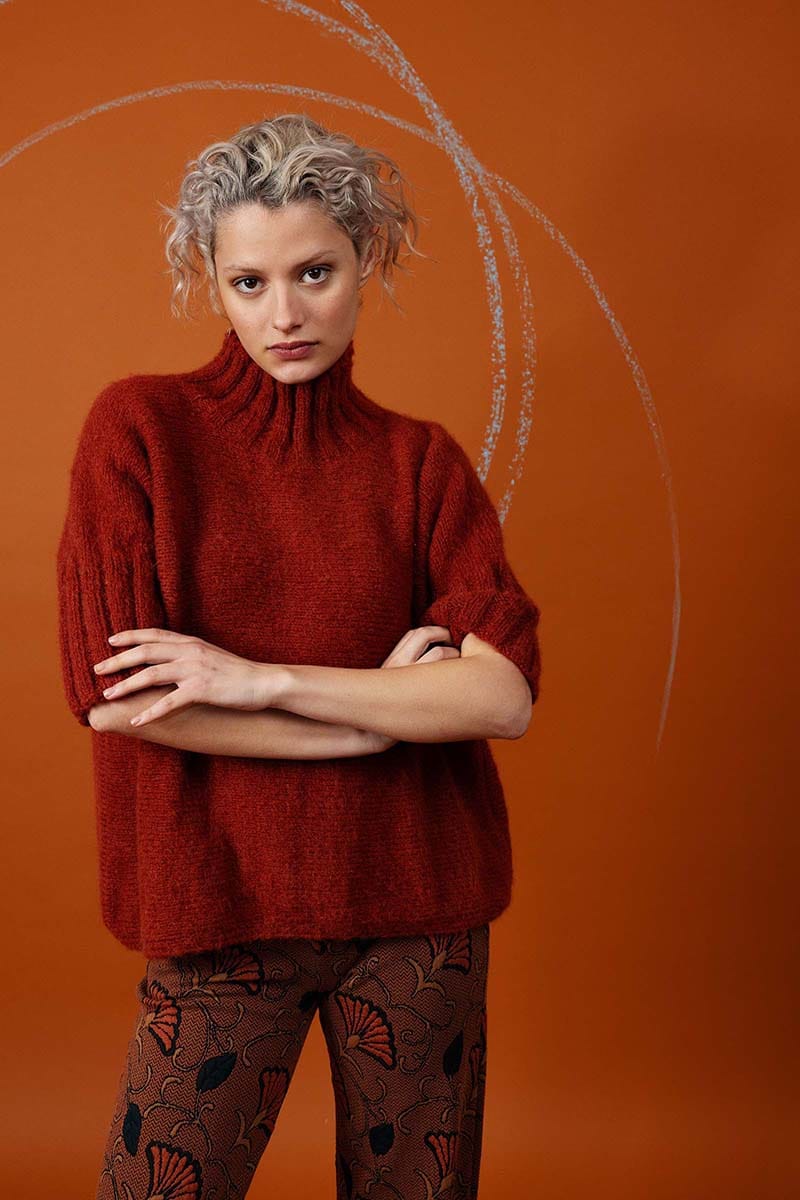 Lang Yarns Knitting Pattern LAURE Sweater Pattern Bundle in Suri Alpaca by LANGYARNS | Punto 76-012