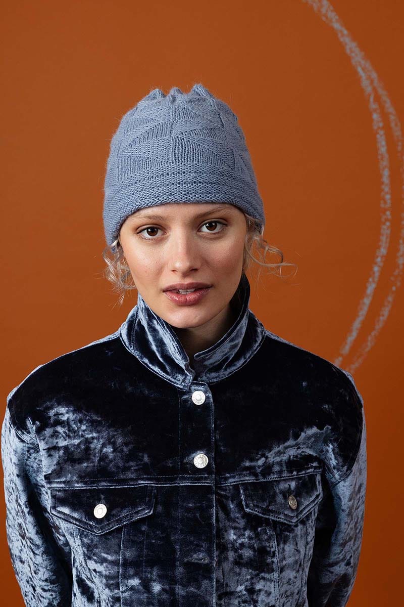 Lang Yarns Knitting Pattern LAURIANE Hat Pattern Bundle in Baby Alpaca by LANGYARNS | Punto 76-013