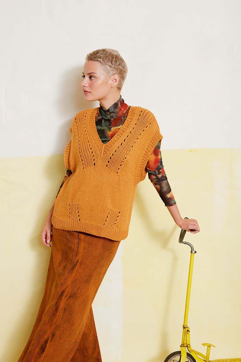 Lang Yarns Knitting Pattern MINNA Slipover Pattern Bundle in Amira by LANGYARNS | Fatto a Mano 284-050