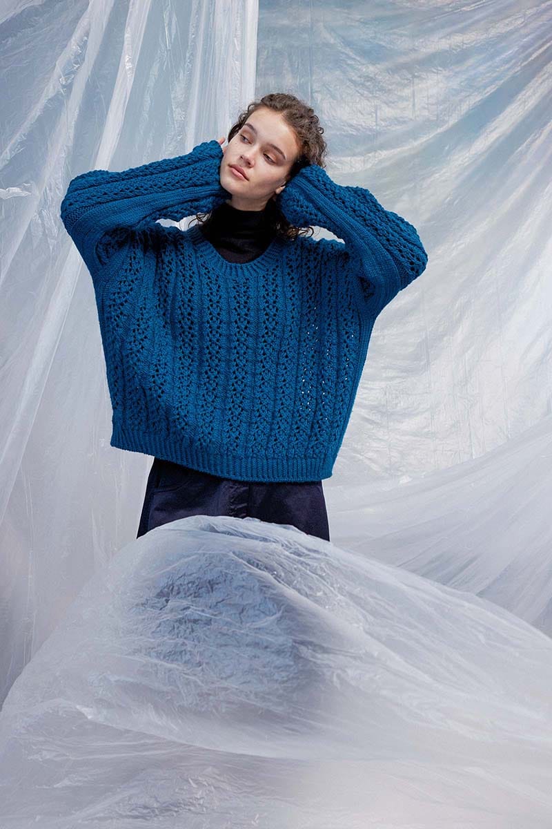 Lang Yarns Knitting Pattern NICOLE Top Down Sweater Pattern Bundle in Carpe Diem by LANGYARNS | Fatto a Mano 286-082