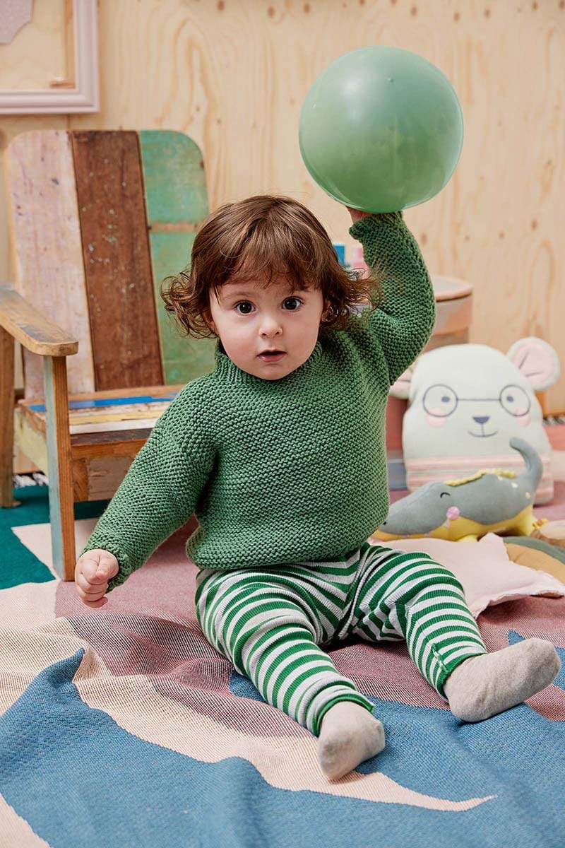 Lang Yarns Knitting Pattern ODIN Sweater Pattern Bundle in Merino 200 Bébé by LANGYARNS | Punto 80-003