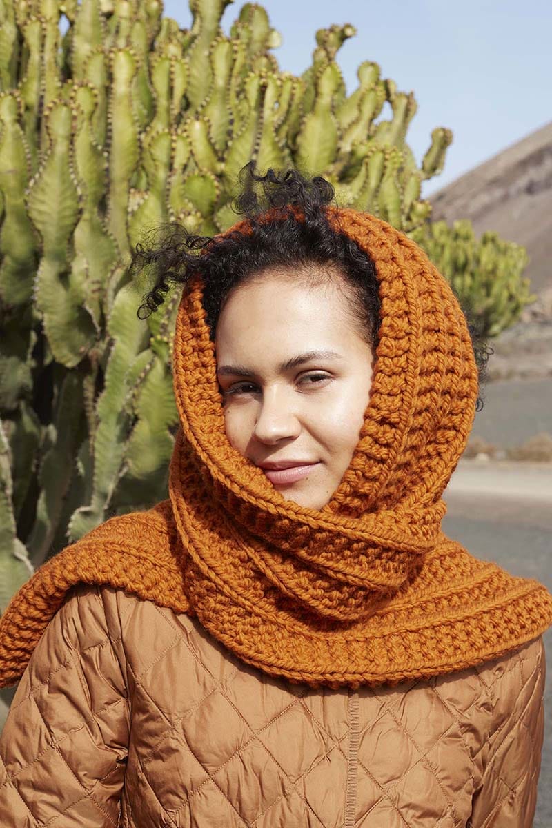 Lang Yarns Knitting Pattern PIGMENT TRAIL Scarf Pattern Bundle in Fire by LANGYARNS | WOOLADDICTS #13-026